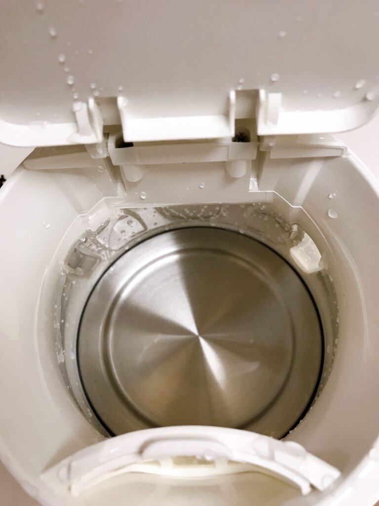 電気ケトル　掃除　重曹